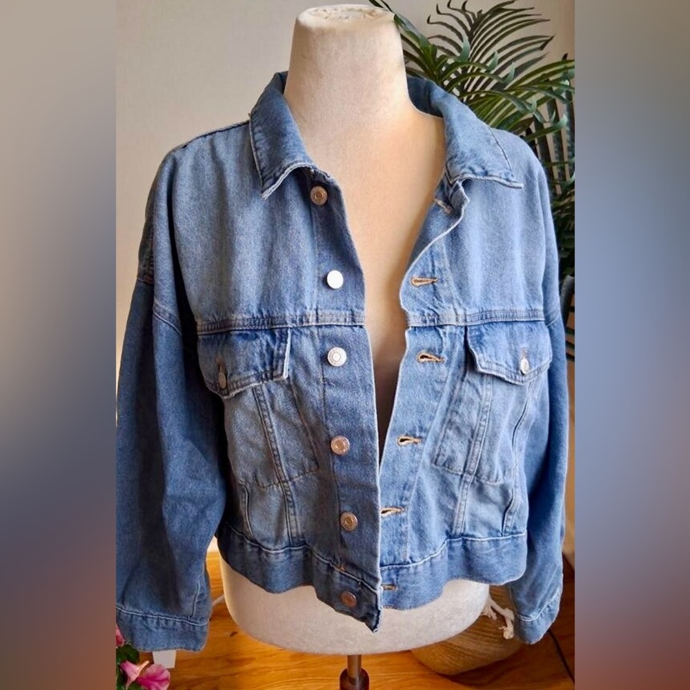 H&M OVERSIZED DENIM JACKET L LIKE NEW - Picture 5 of 10
